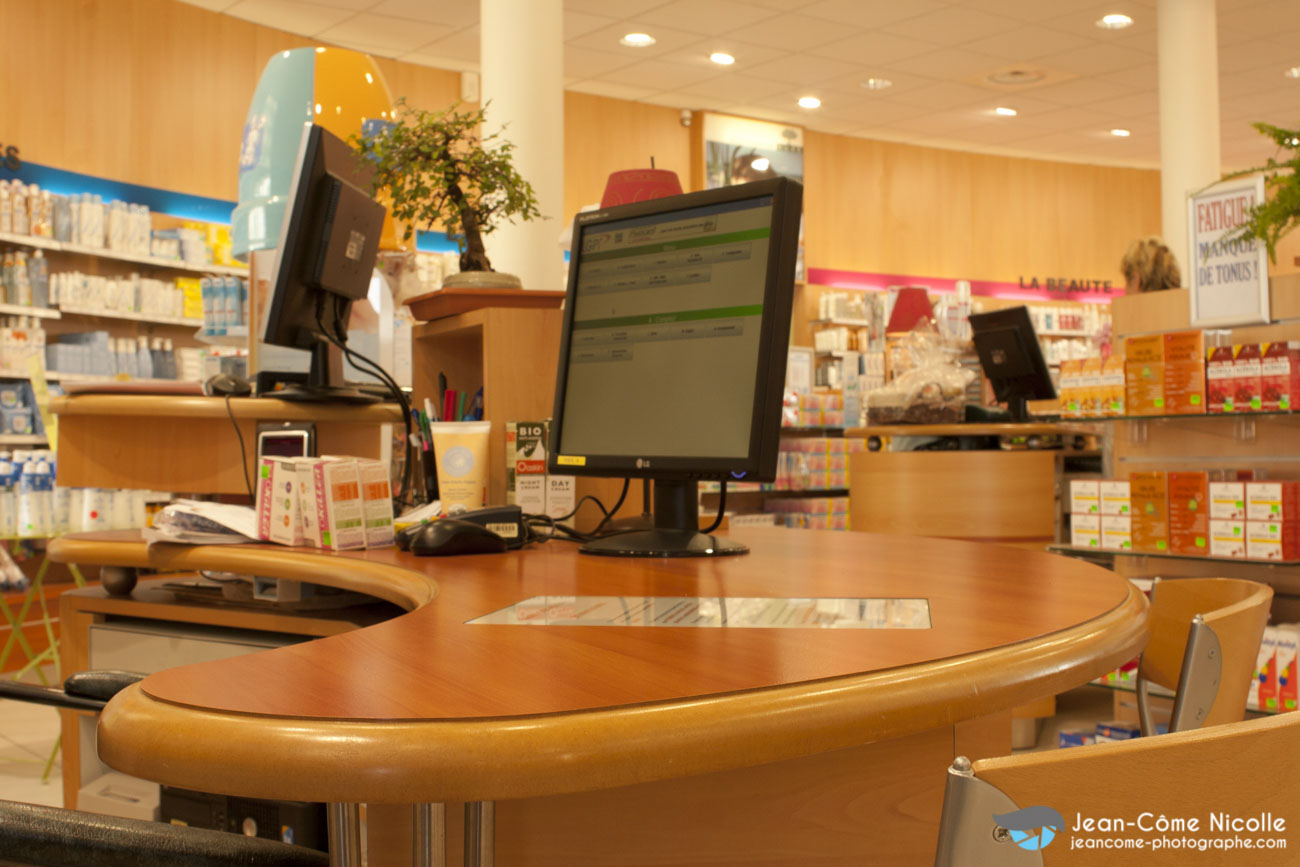 reportage corporate pour les artisans réunis avec les différents sites, installations et images d'illustration