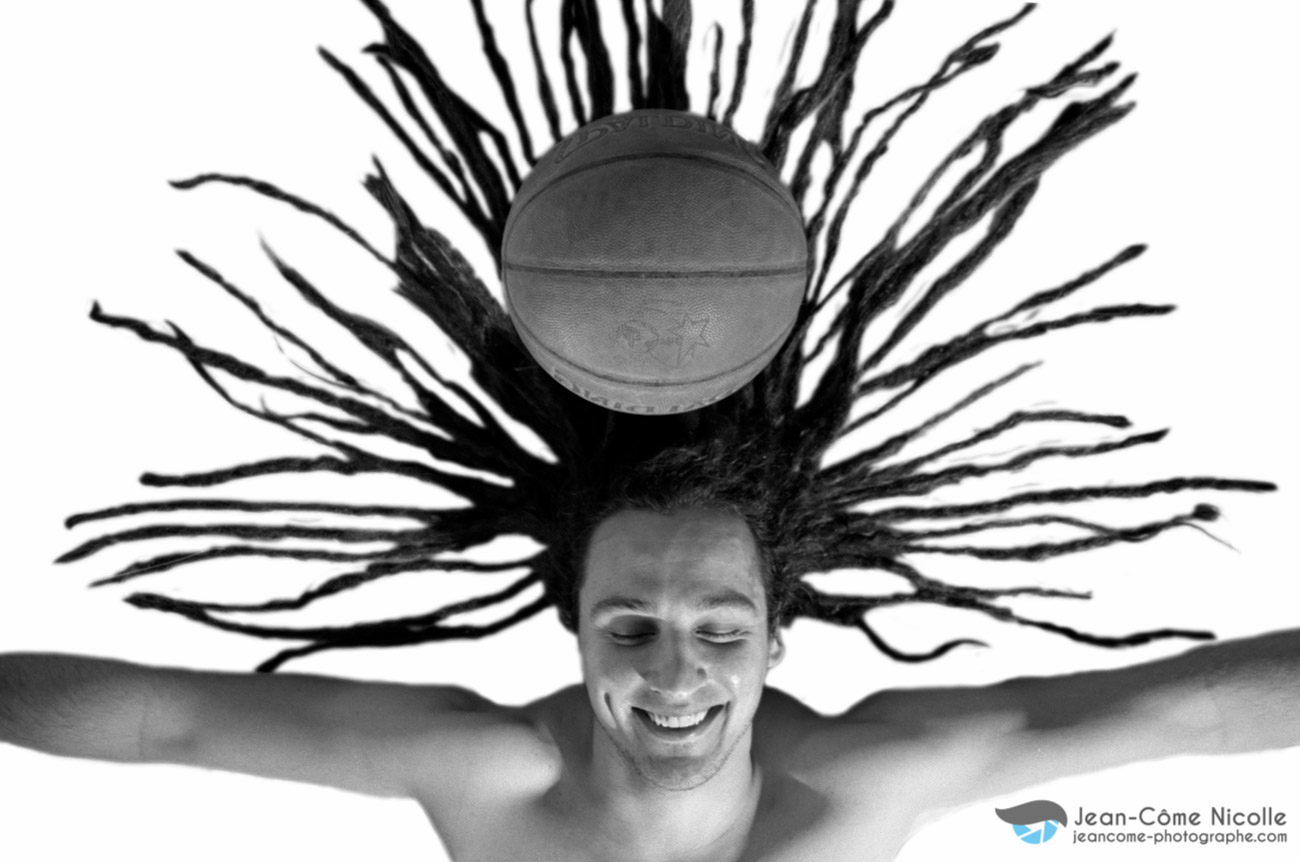 Photos studio pour la réalisation d'un calendrier promotionnel pour le club de basket de l'Eveil Recy Saint Martin